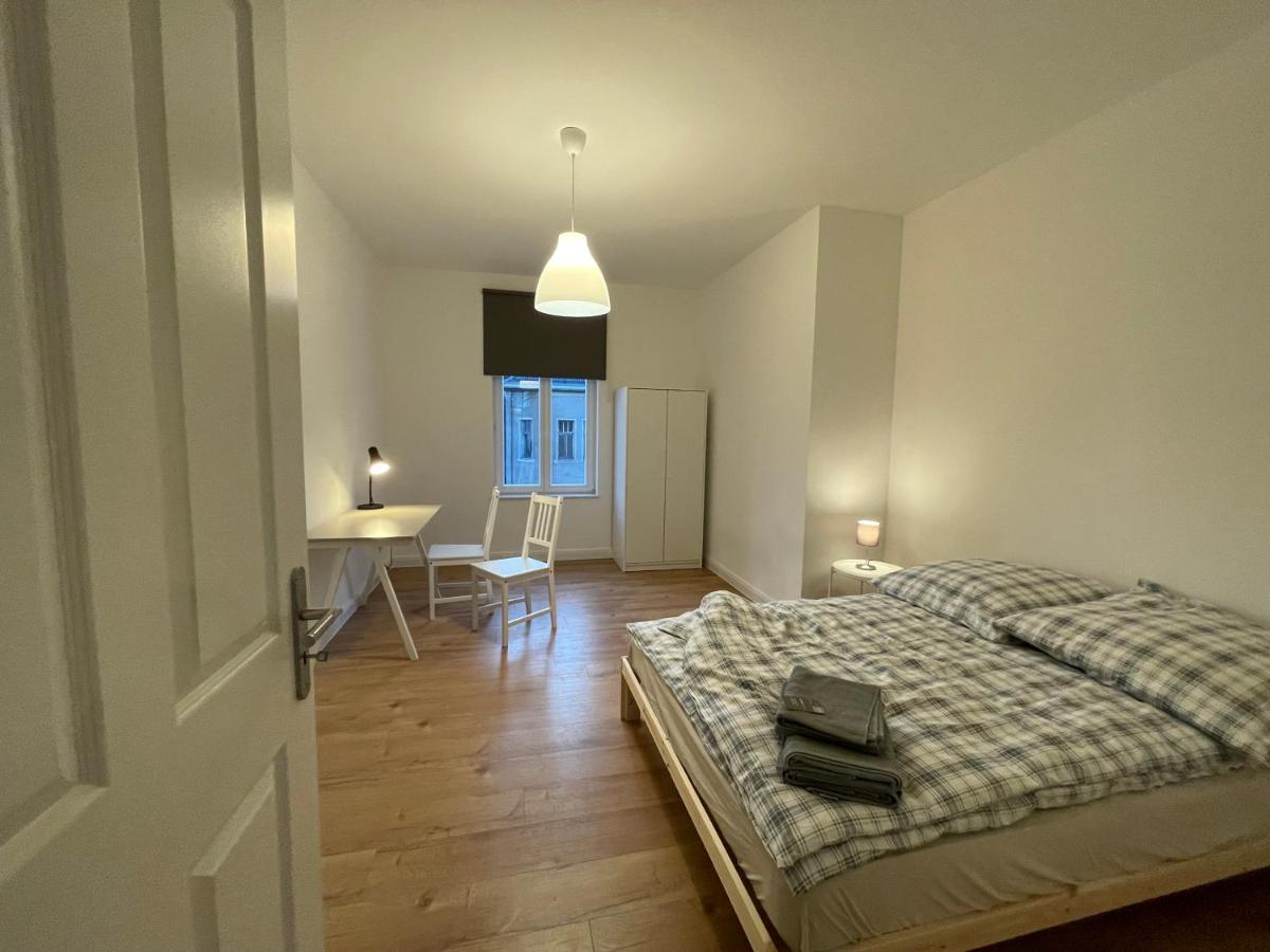 Boutique Hotel Pension Luisengruen Kueche 1Gbs Wlan Netflix Disney Magentatv 켐니츠 외부 사진