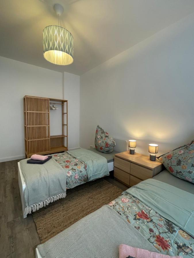 Boutique Hotel Pension Luisengruen Kueche 1Gbs Wlan Netflix Disney Magentatv 켐니츠 외부 사진
